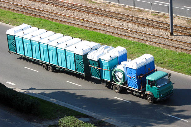 Porta potty delivery and setup in Jennings Lodge, OR